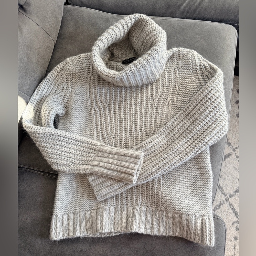 EUC Banana Republic Chunky Knit Sweater(size medium)